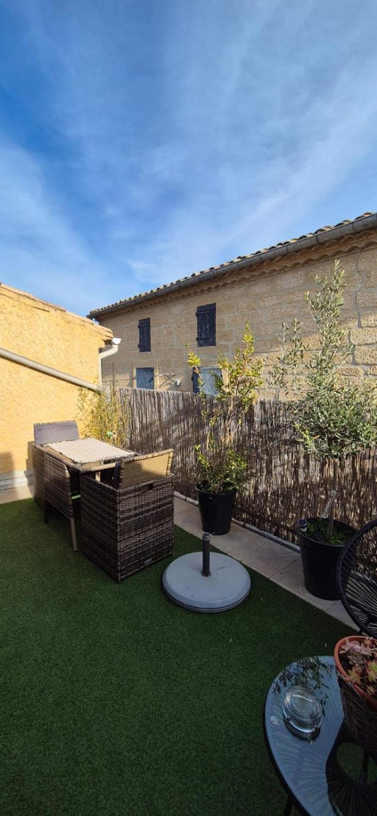 Proche D'Uzes La Terrasse Du Soleil Levant Collias Luaran gambar